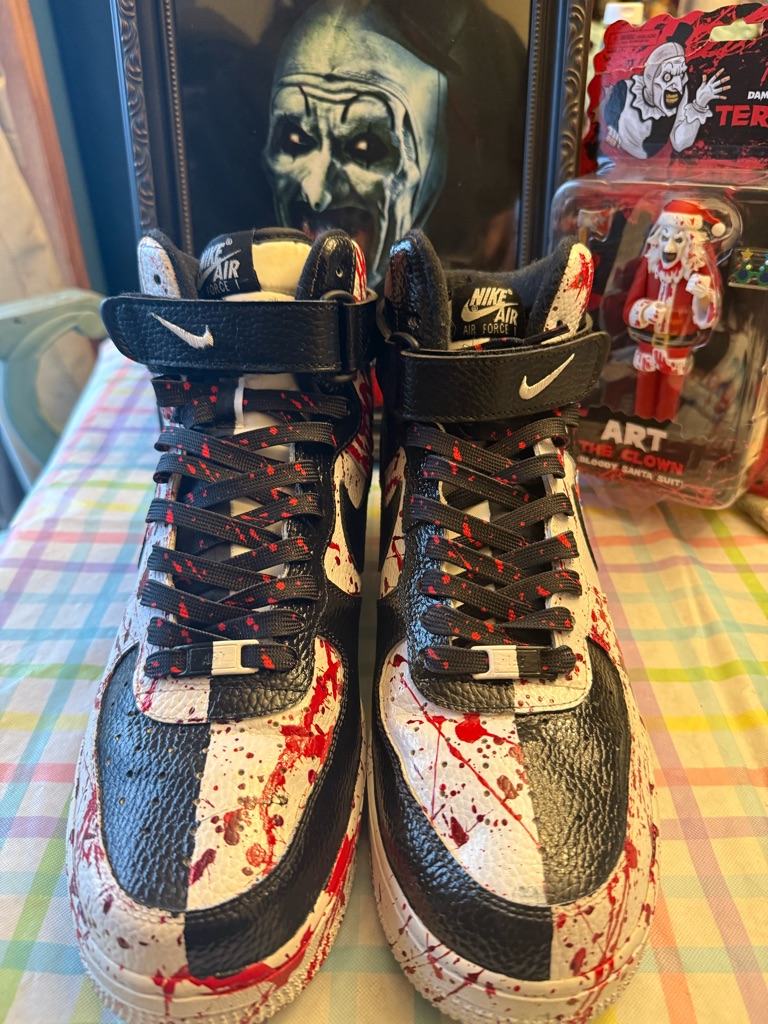 Men’s Size 11 - Custom Hand Painted “ Terrifier Af1 High “ With Straps !